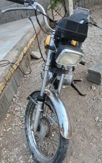 فروش موتور سیکلت ۱۲۵مدل ۸۱