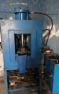 پرس هیدرولیک  اتوماتیک و دستی