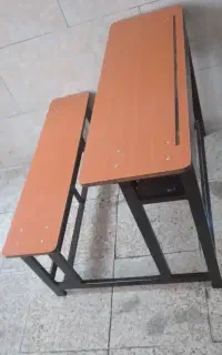 نیمکت مدرسه