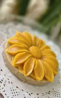 حلوای زعفرانی و هل و گردو