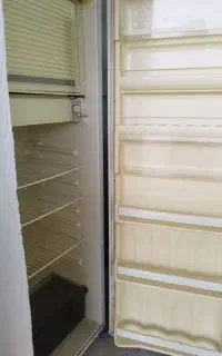یخچال آزمایش
