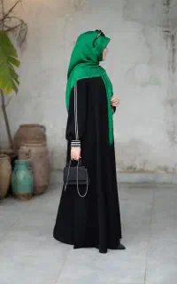 دوخت مانتو عبایی پذیرفته می‌شود.