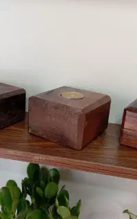 شمعدان های چوبی