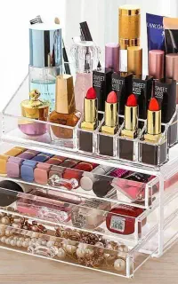 استند آرایشی اکریلیک