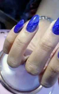خدمات کاشت ناخن(آگهی نمونه کارمه)