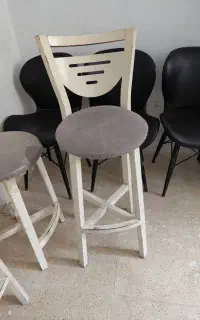 صندلی پایه بلند چوبی