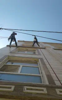 تعمیرات نما  کار در ارتفاع بدون داربست