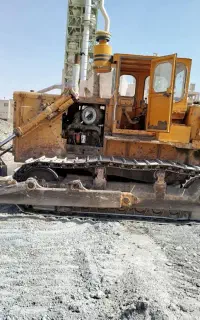بلدوزر کوماتسو ۸۵