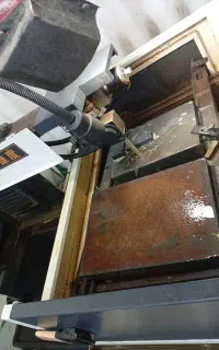 وایرکات و سنگ مغناطیس