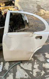 درب عقب ساینا سمت راننده