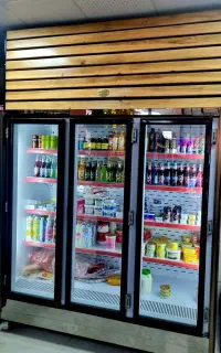 یخچال فروشگاهی با نمای ترمو چوب