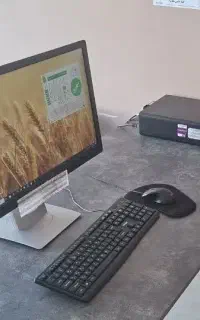 مانیتور و کیبورد