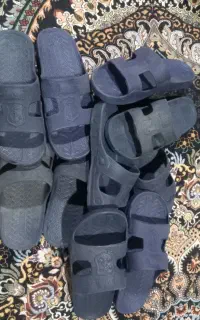 دمپایی پلاستیکی
