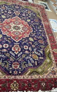 فرش دست ساز قدیمی