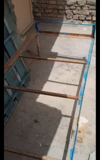 تخت اهنی سالم