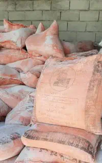 گچ زیر کار خورموج