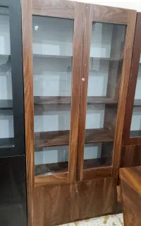 کتابخانه شیشه ای