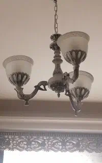 دو عدد لوسترو سه دیوارکوب