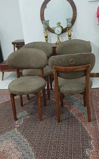 چهارعدد صندلی کاملا نو