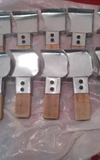 ب‌عکس‌نگاه‌کنید.