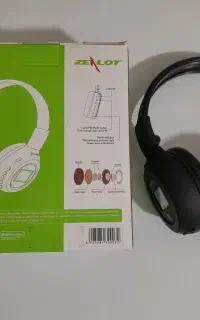 هدفون زیلوت