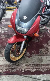 سوزوکی ار اف400