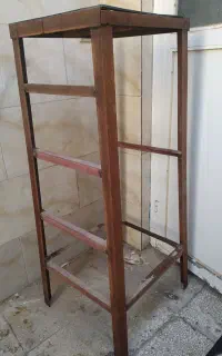 چهار پایه محکم