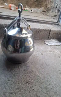 زودپز سالم جنس خوب ۱۰ لیتری