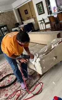 نظافت منازل و راه پله و لابی برای عید