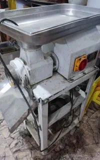 چرخ گوشت الکترو کار موتور بزرگ
