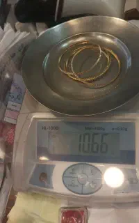 طلای 18عیار200بالای تابلو