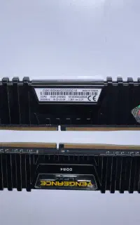 رم ۱۶ گیگ ddr4 کورسیر