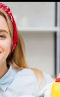 نیروی خدماتی نظافت پارکینگ و راه پله