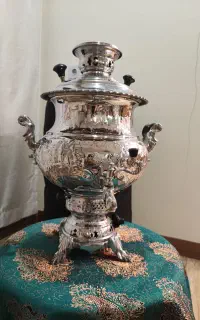 سماور گازی برند تکسان از جنس برنج در حد نو