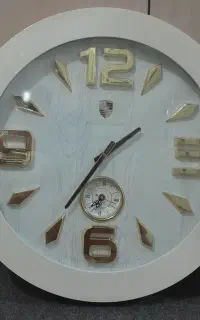 ساعت دیواری