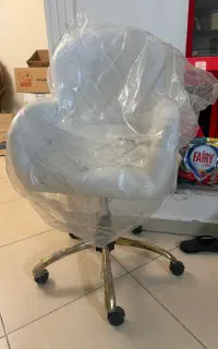 صندلی ناخنکار و مژه کار