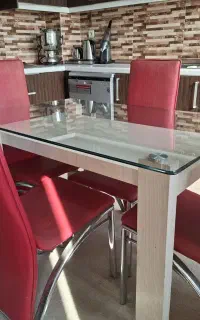 میز نهار خوری ۴ نفره