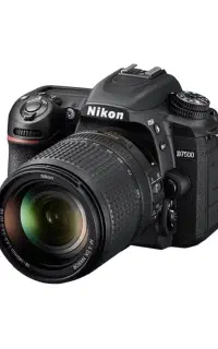 دوربین عکاسی و فیلم‌برداری حرفه ای Nikon