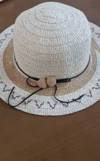 کلاه زیبا وسبک