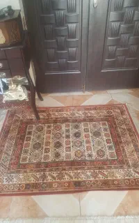 دو عدد فرش نه متری و دو عدد یک در یک و نیم