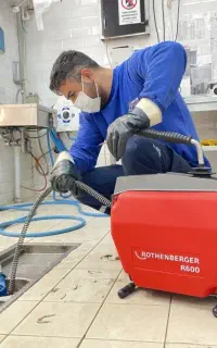 لوله بازکنی و تخلیه چاه کل اسلامشهر و واوان منصف٪