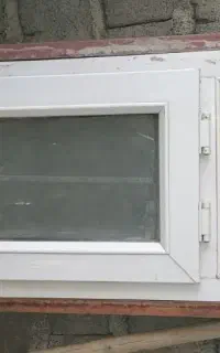 پنجره پی وی سی کاملاسالم بافریم آهنی