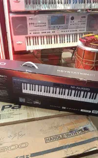 میدی کنترلر m audio پنج اکتاو کلاویه پیانویی