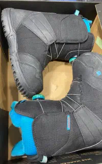 بوت کوهستان اورجینال Burton