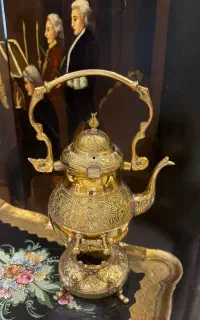 قوری برنجی وارمردار