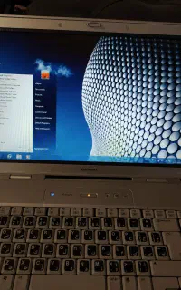 لپتاپ  COMPAQ c300