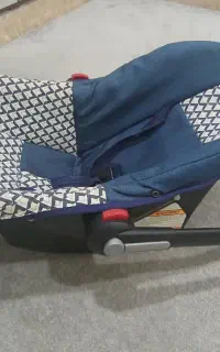کریر و بالش شیردهی بچه