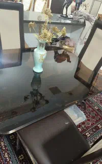 میز ناهار خوری شیشه ای
