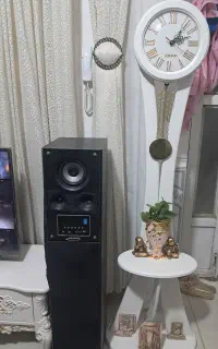 ساعت پایه دار