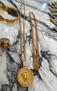 فروش طلا۲۰۰بالای تابلو